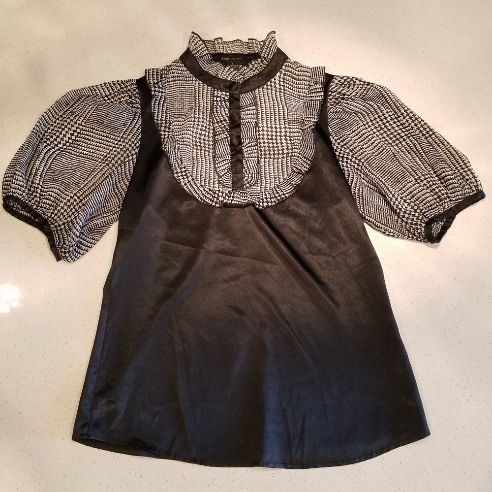 BCBG Maxazria Elbow Length Black Blouse Small